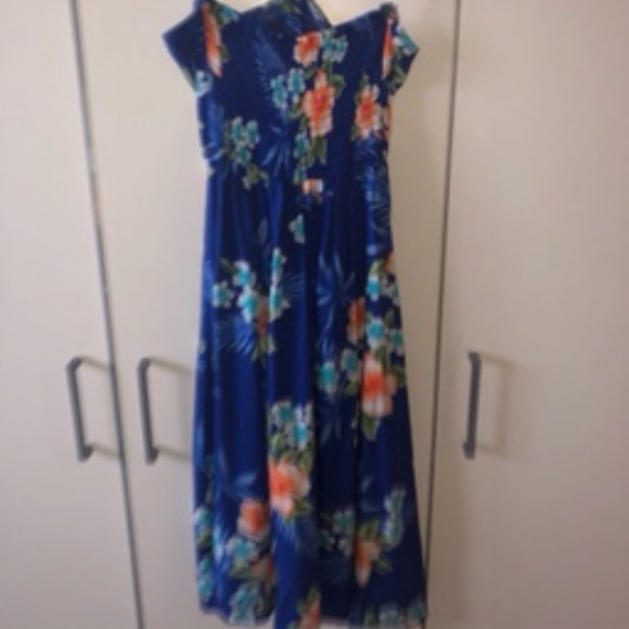 Hibiscus Blue Butterfly Dress - Picture 2 of 8